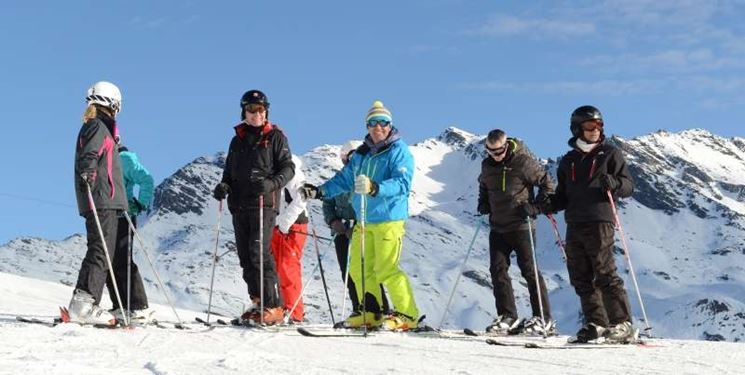 Sciatori in uno ski tour