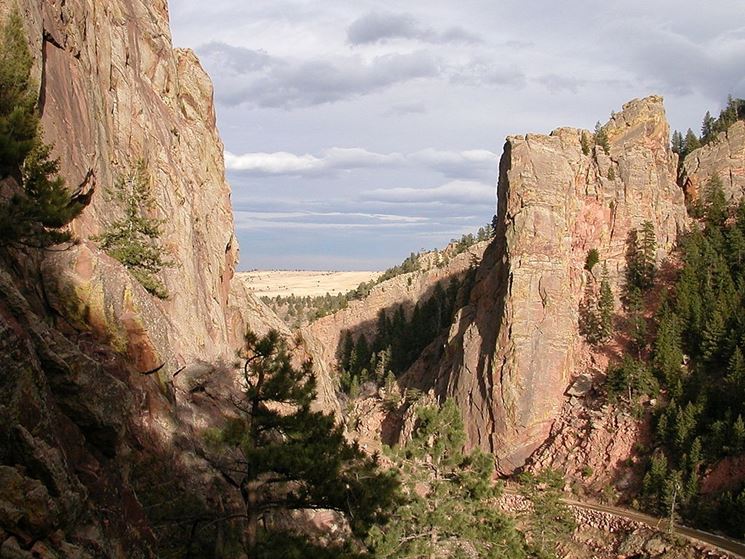 Ripide pareti rocciose dell'Eldorado Canyon