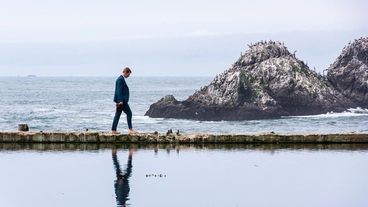 Passeggiata a piedi nudi