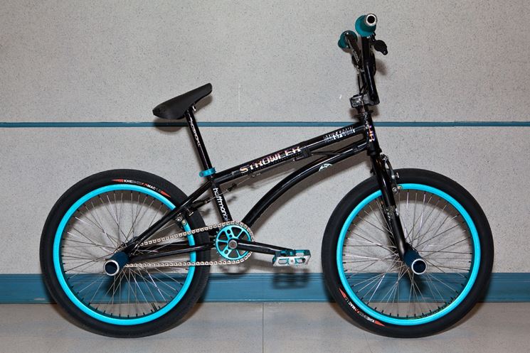 bicicletta BMX per gare di flatland