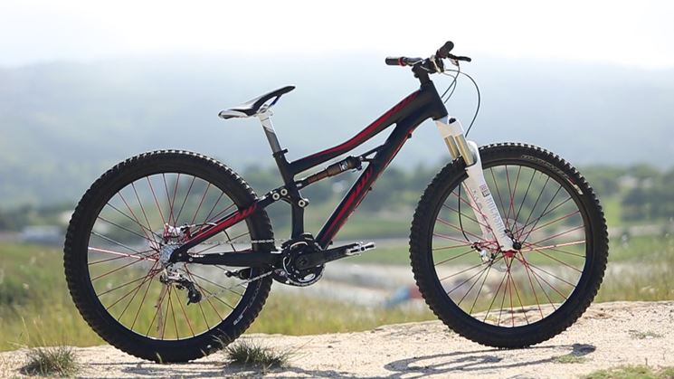 mountain bike Specialized per l'Enduro