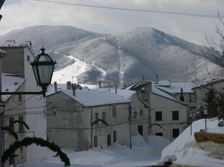 Un'immagine di Capracotta innevata