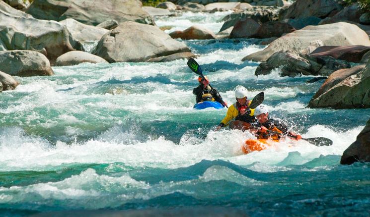 Discesa in kayak dal monte Livata