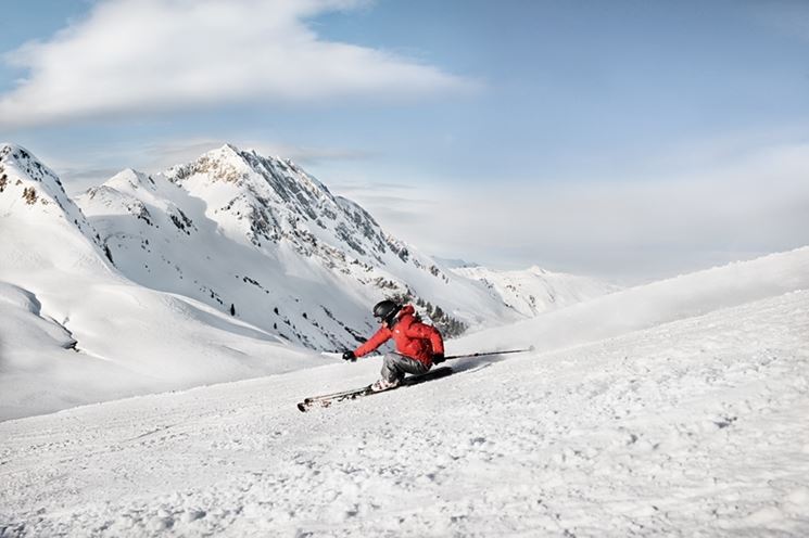 discesa con gli sci a Kitzbuhel