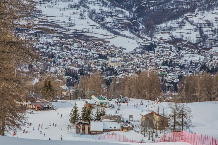 comprensorio sciistico e il paese di Bardonecchia