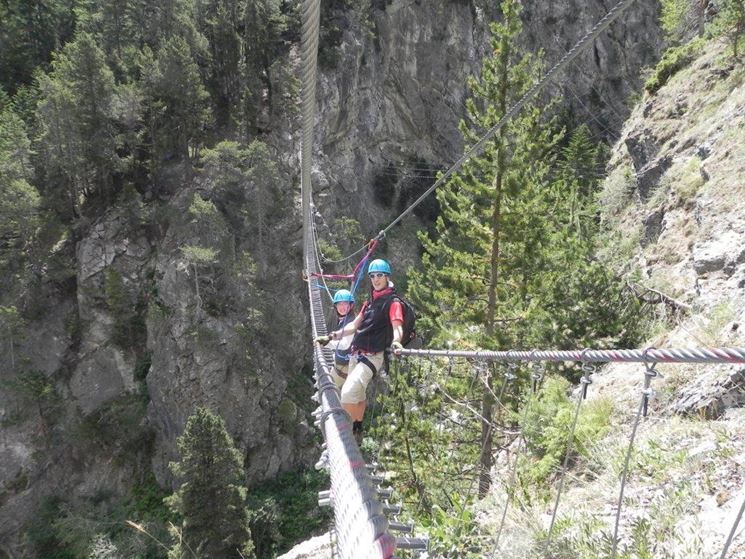 ponte tibetano pi lungo del mondo