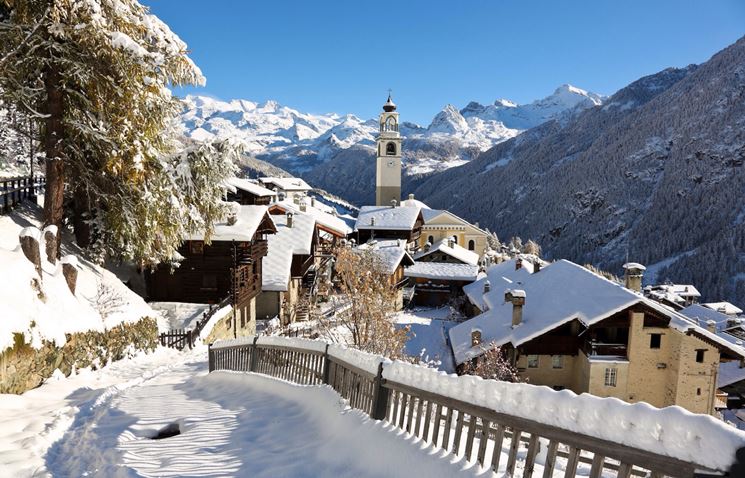 Courmayeur innevata