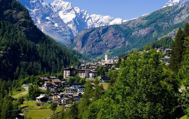 Visuale panoramica del comune di Valtournenche