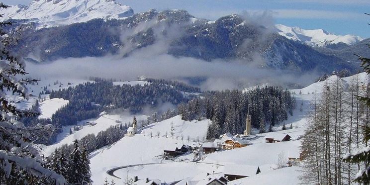 vette innevate in Alta Badia