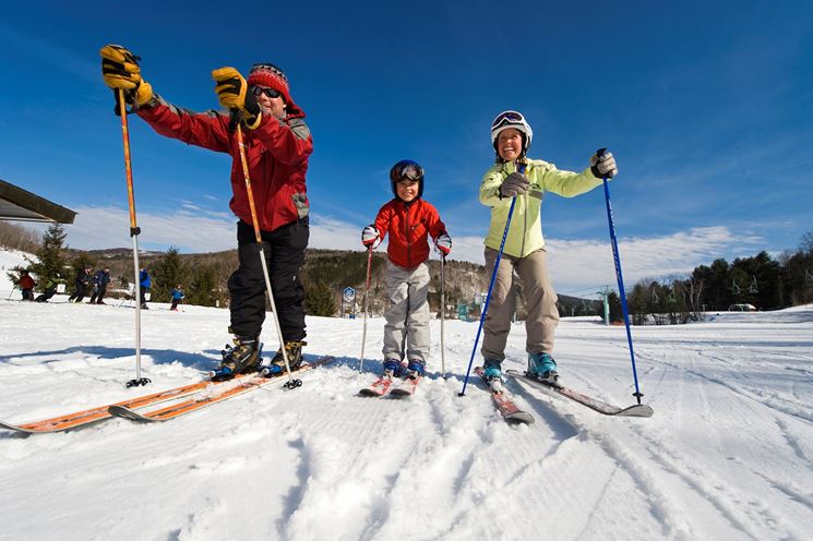  famiglia di sciatori a Brentonico Ski