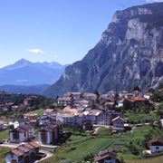 panoramica del paese di Fai della Paganella