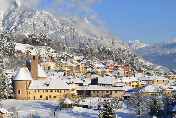 Il centro di Cavalese nella Val di Fiemme