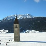 Lago di Resia in inverno