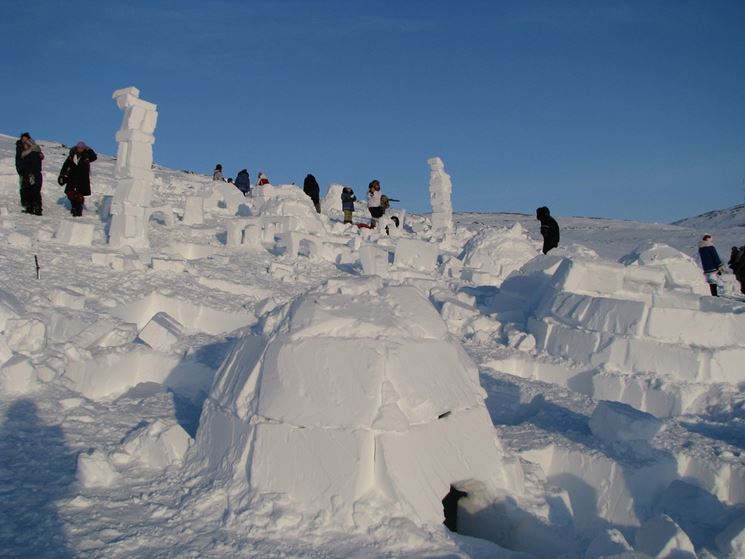 Igloo e blocchi di ghiaccio