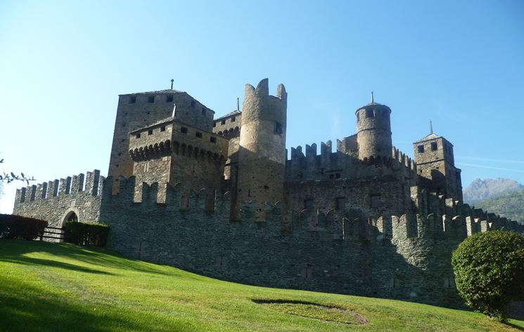 Bellissima immagine del Castello di Fnis