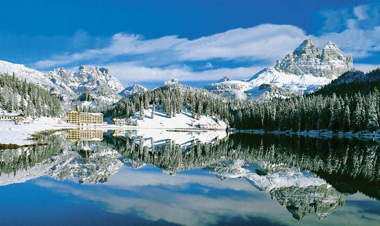 montagne innevate di Misurina