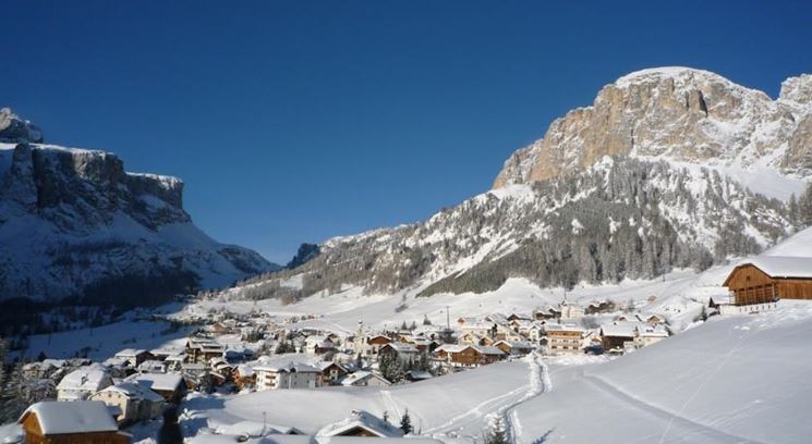 Panoramica sulla localit innevata di Colfosco